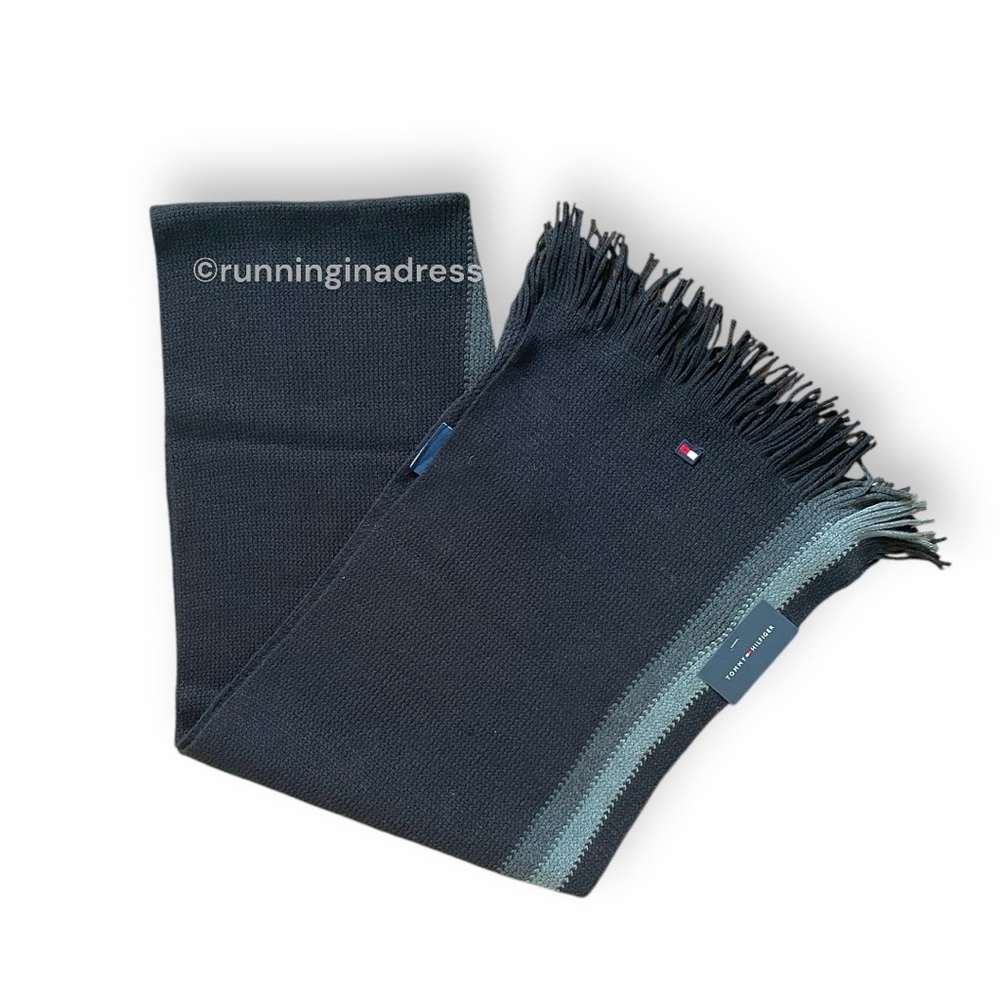 NWT Tommy Hilfiger Knit Winter Scarf In Black And Grey With Logo - Picture 7 of 10